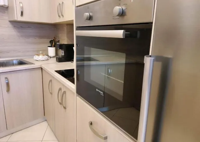 Port Sea View * مدينة سكياثوس